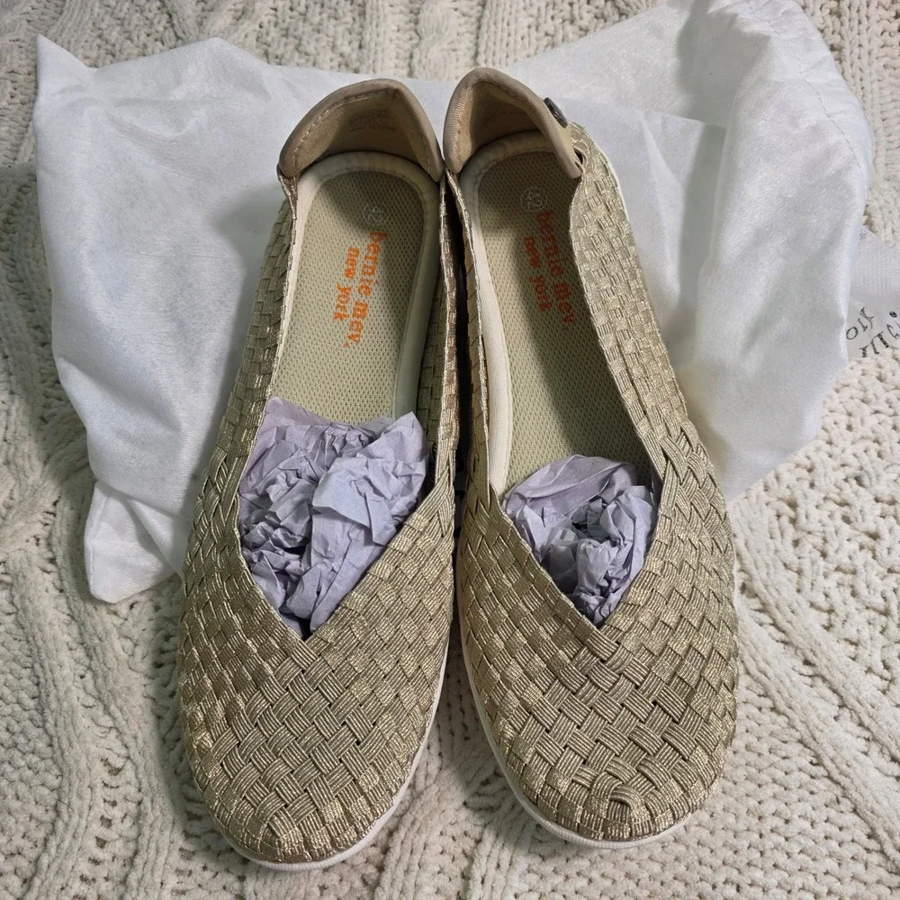 Bernie Mev Catwalk Flats Gold Woven Elastic Slip On Womens‎ 42 10.5-11 NEW